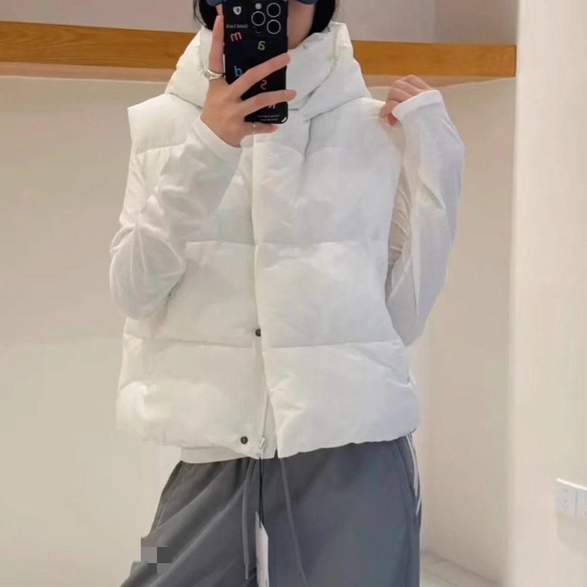 美国阿洛羽绒马甲四格泡芙背心