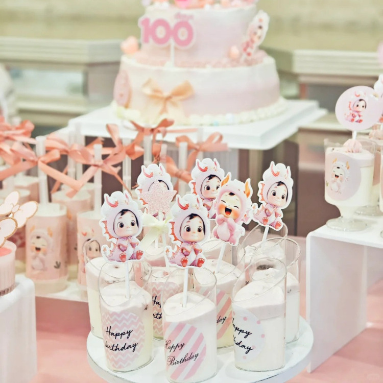 装饰可爱卡通龙满月平安喜乐蓝色