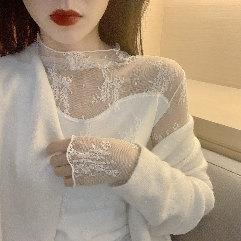 蕾丝加绒拼接钩花木耳