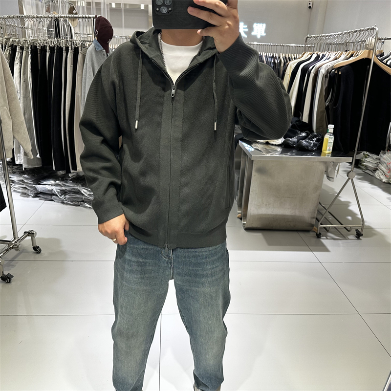 2025秋冬新款男士连帽卫衣外套宽松休闲简约毛衣开衫时尚轻奢ins