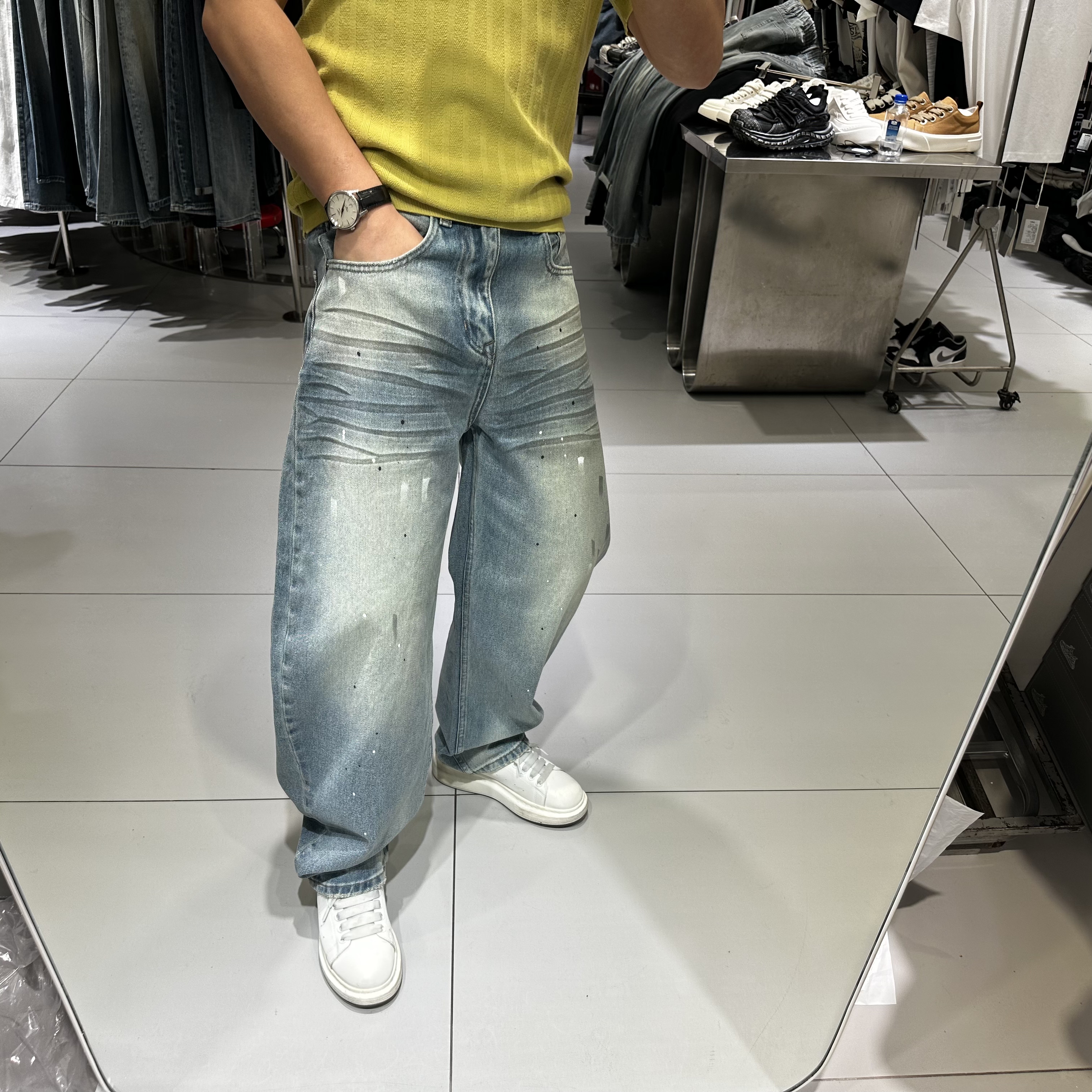 2026春季潮牌男士弯刀牛仔裤宽松水洗工艺泼墨油漆点直筒长裤痞帅