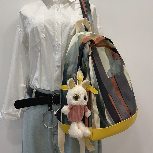 原宿迷彩双肩包价格 原宿迷彩双肩包图片 星期三