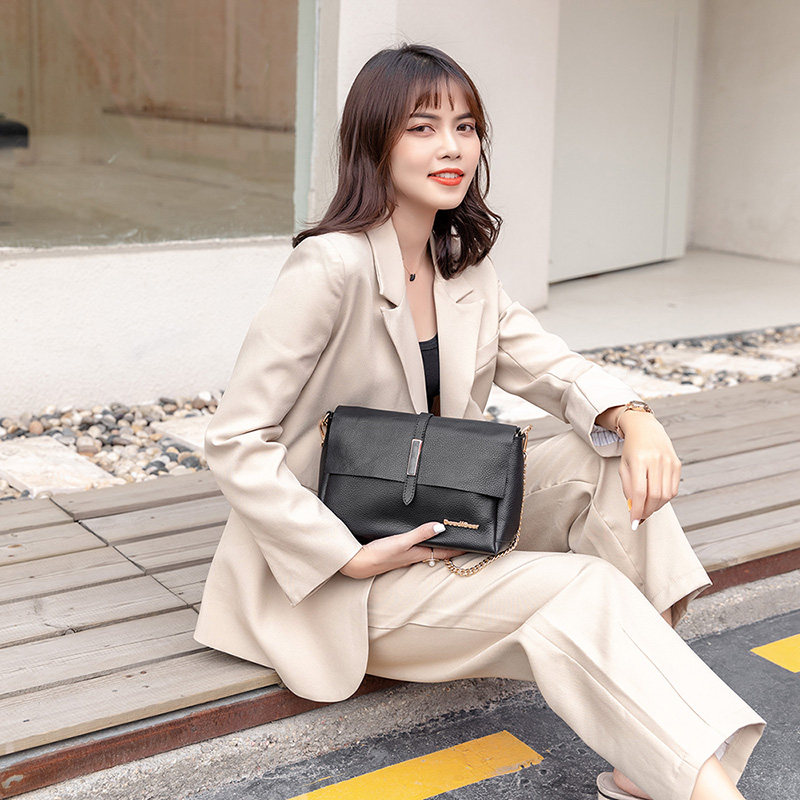 真皮女包2020新款潮时尚百搭头层牛皮女士包包单肩包斜挎包女学生