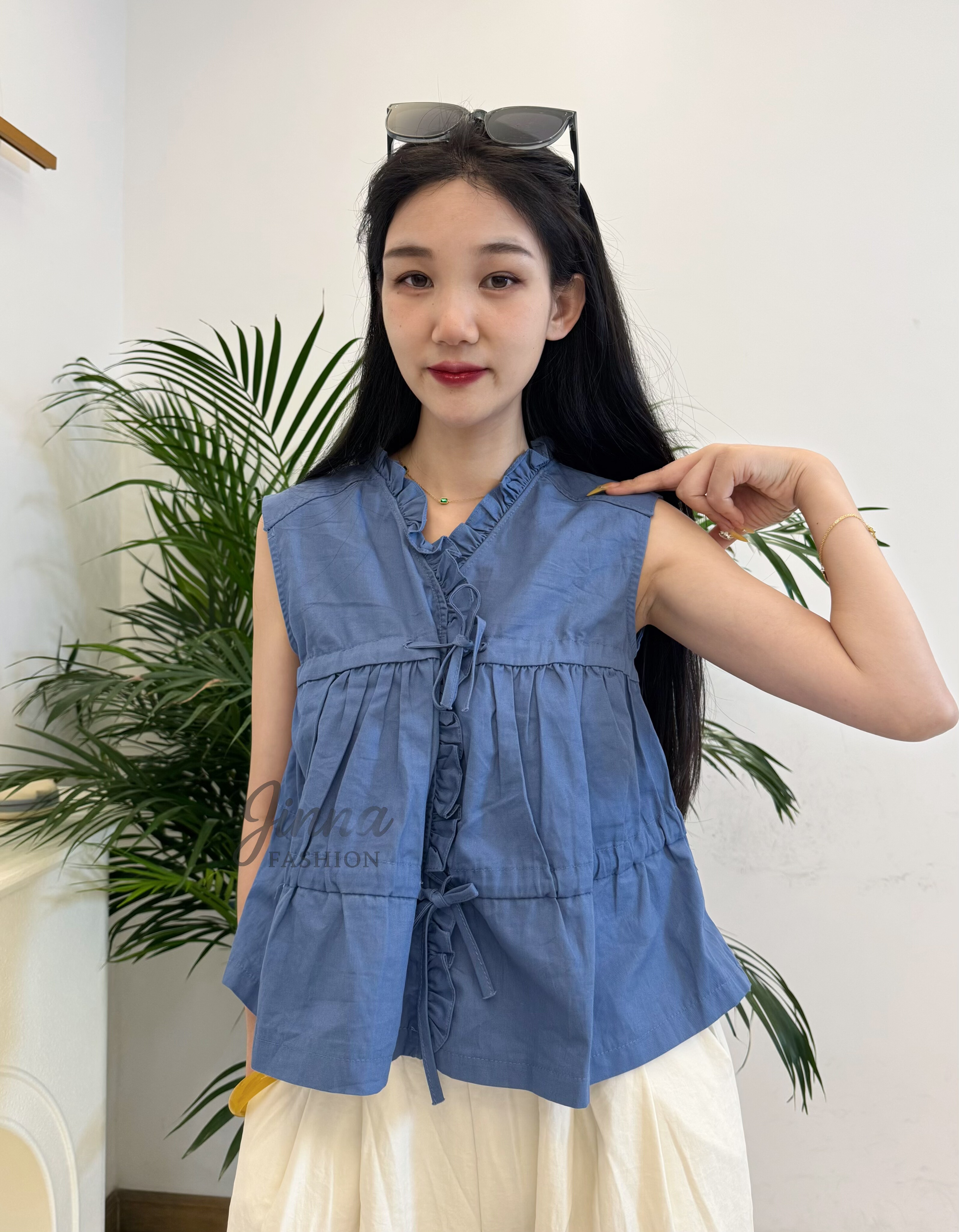 苗与木时髦洋气无袖小衫2025夏季木耳边V领系带蓬蓬背心衬衫法式