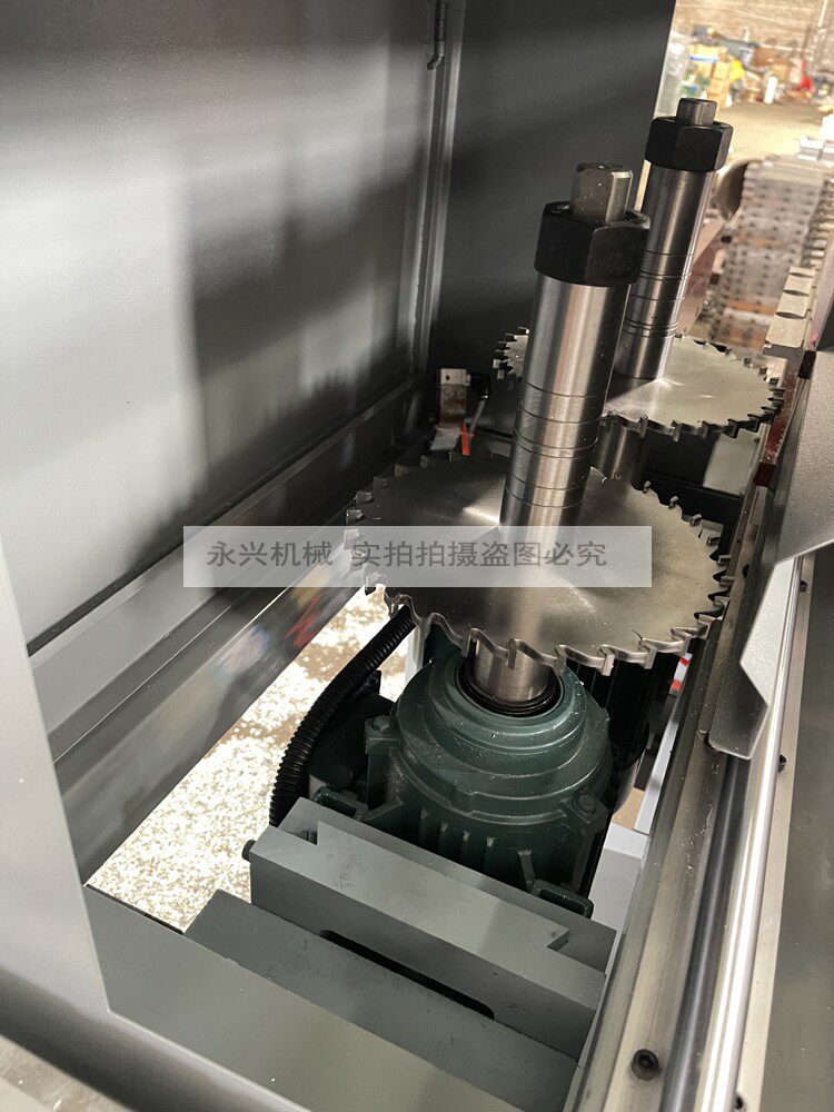 铝合金门窗端面铣大双轴断面铣断桥端面铣床中挺铣平开5070中柱机