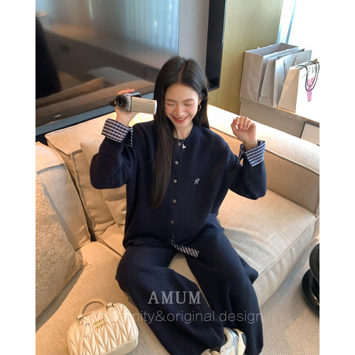 ◆AMUM孕妇装◆自在起居~松弛感格子拼接藏青针织休闲阔腿裤套装