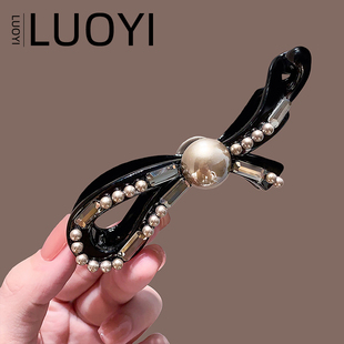 日韩东大门新款2026珍珠香蕉夹高级感竖夹女网红优雅马尾夹头饰