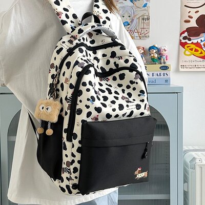 2025网红爆款超火书包奶呼呼的超轻量化双肩包小众独特不撞款背包