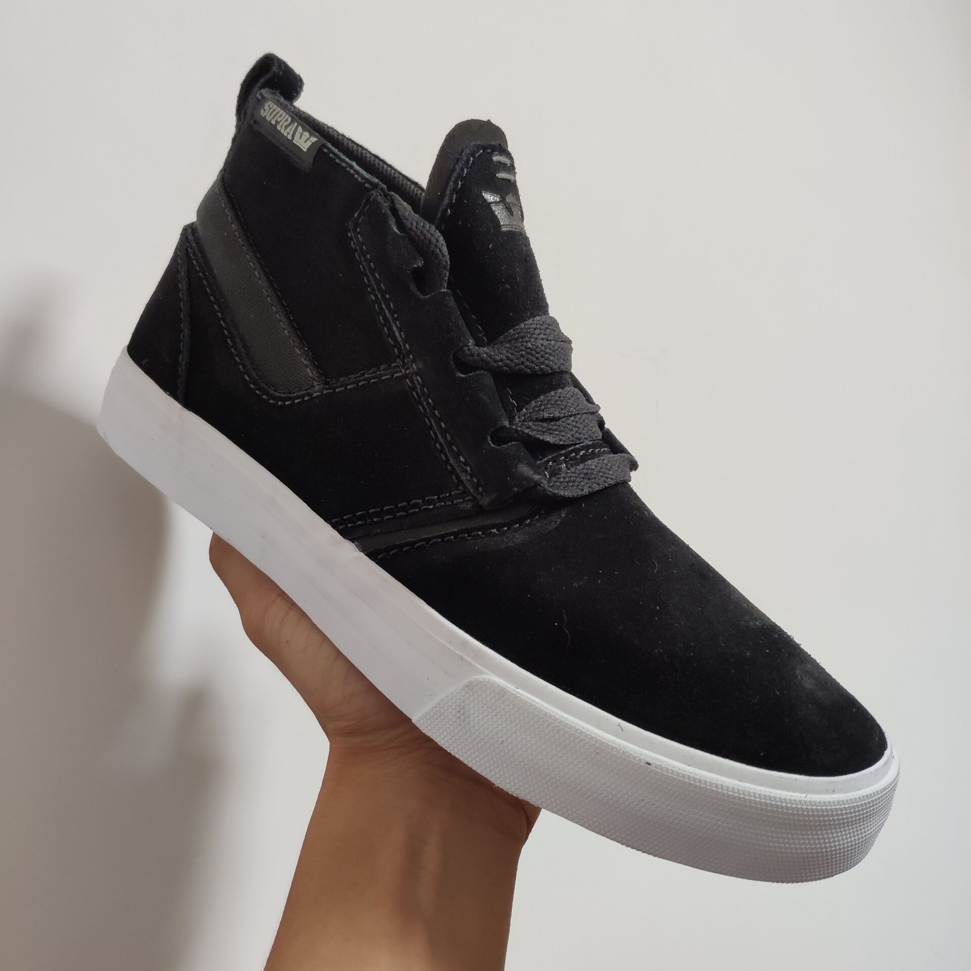 牡牧 Supra Kensington 黑白翻毛皮 中高帮男鞋滑板 美潮街舞板鞋
