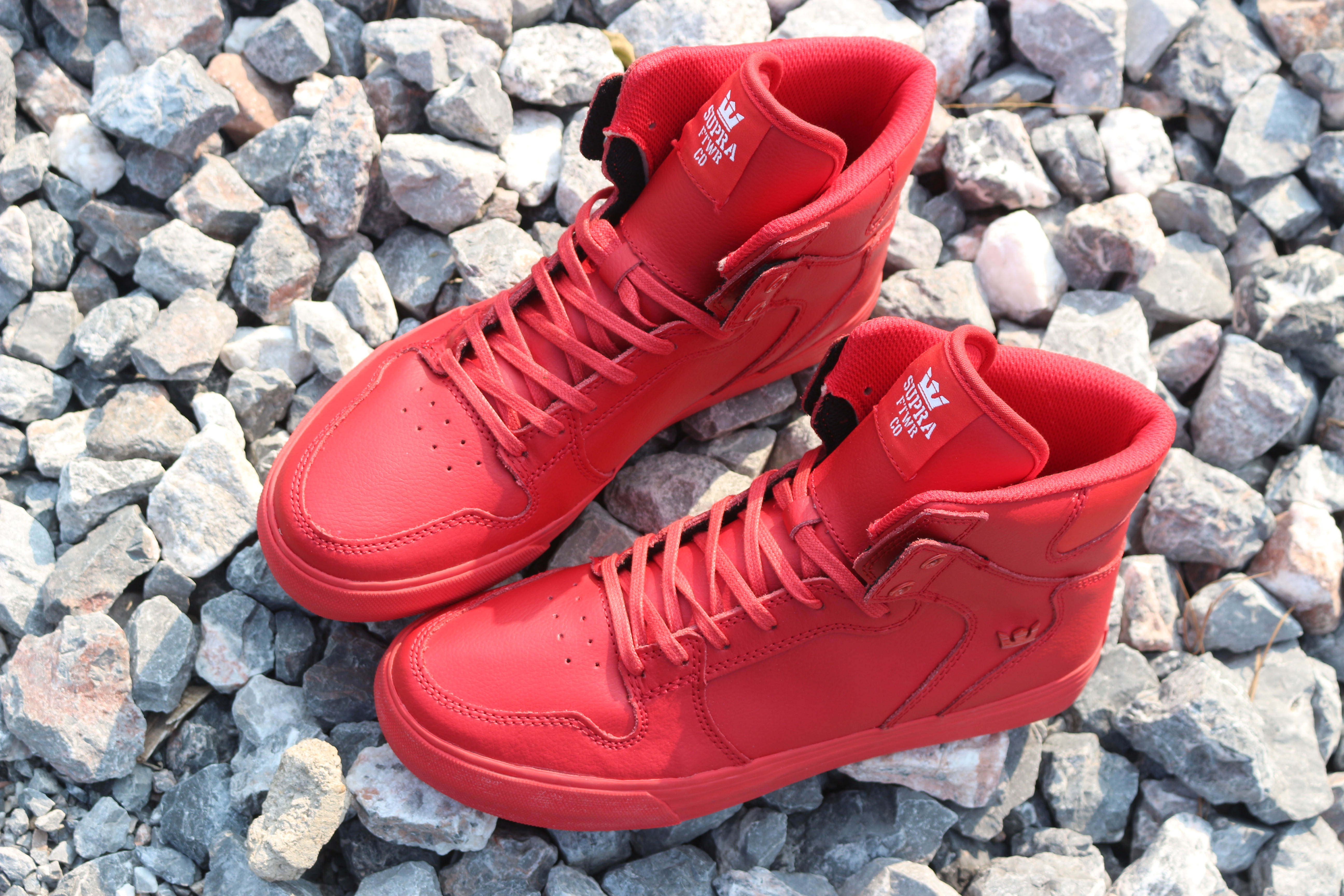 【买二送一专拍】supra vaider skytop全红喜庆全皮高帮男鞋限定