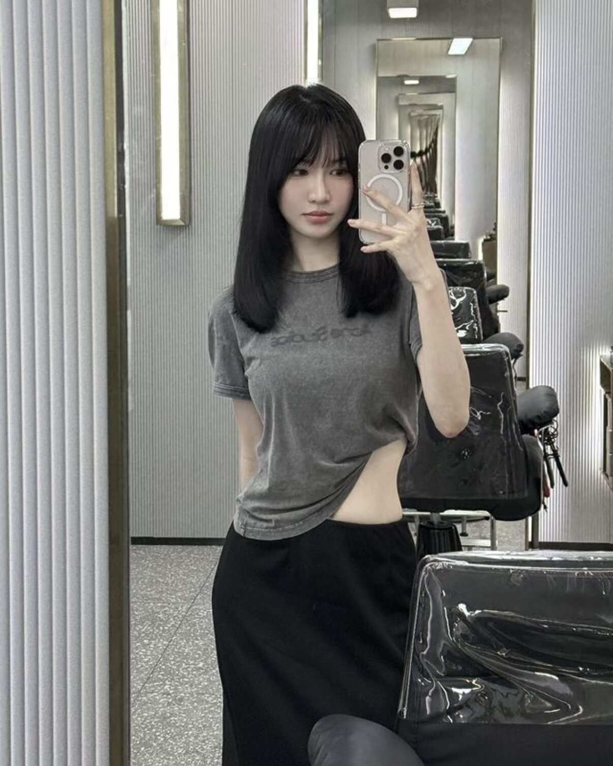 夏季新款t恤女韩版小众复古褪色做旧涂鸦染色字母印花短袖纯棉潮