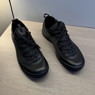 2320. 四季 户外鸟徒步鞋 透气不捂脚休闲百搭运动防滑耐磨户外男鞋