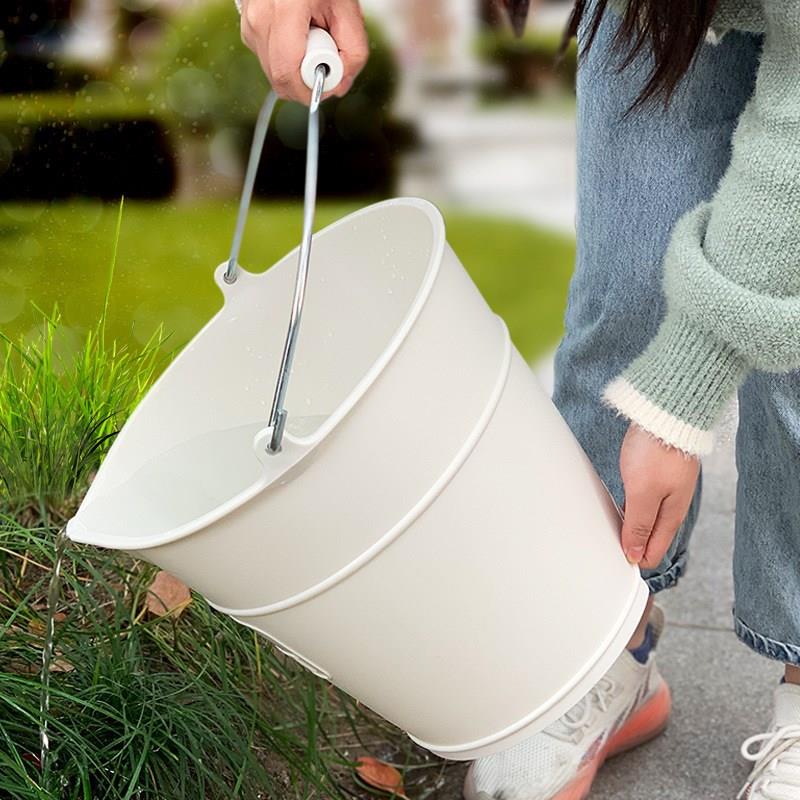 新疆包邮塑料水桶大容量家用加厚储水用户外打水桶手提洗澡桶日式