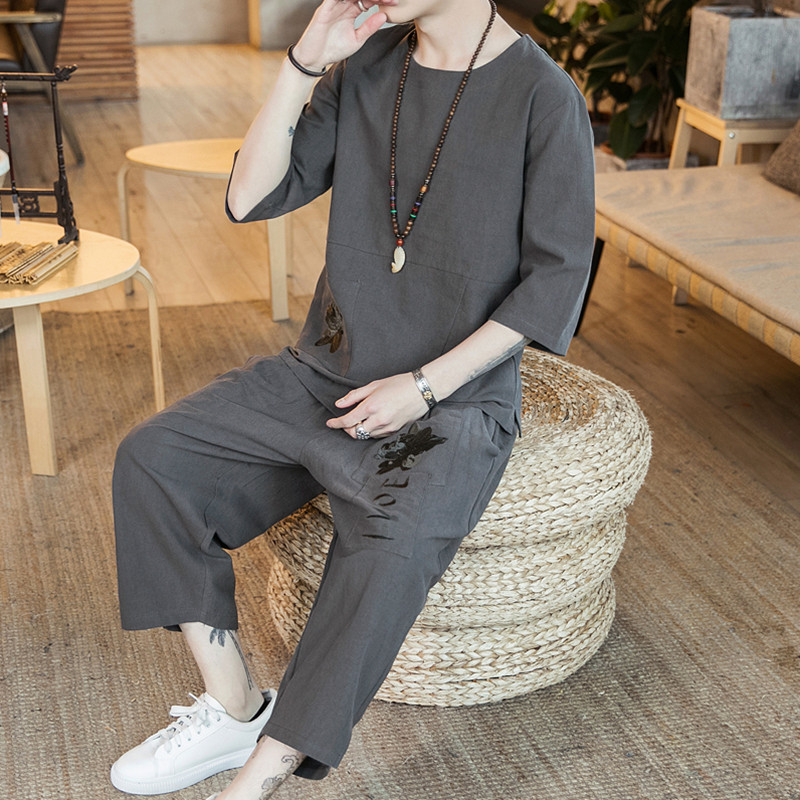 새로운 중국 스타일의 국가 동향 면과 린넨 자수 반팔 티셔츠 남성 7부 바지 반바지 반바지 투피스 양복 뚱뚱한 남자 대형