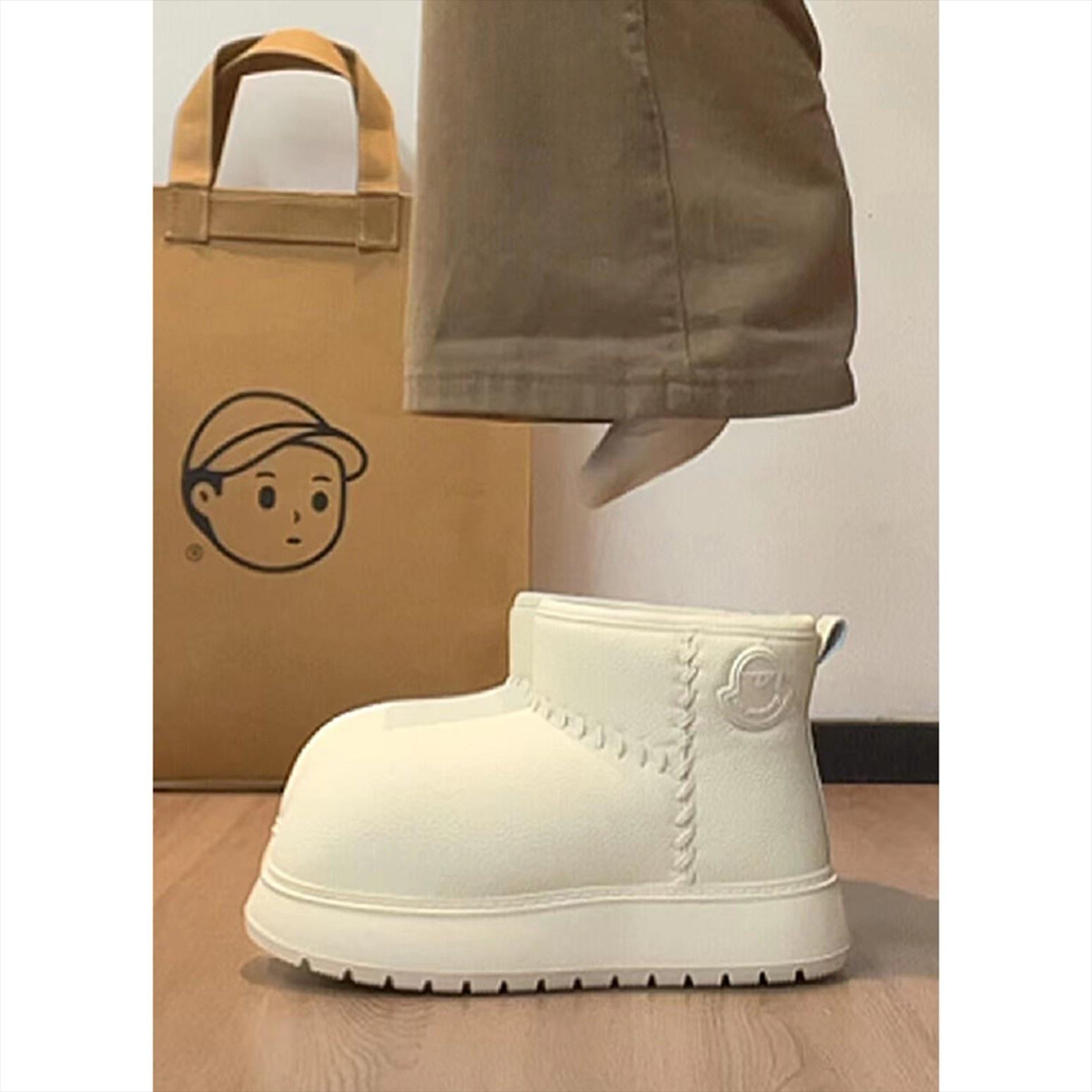 厚底加绒保暖加厚白色雪地靴