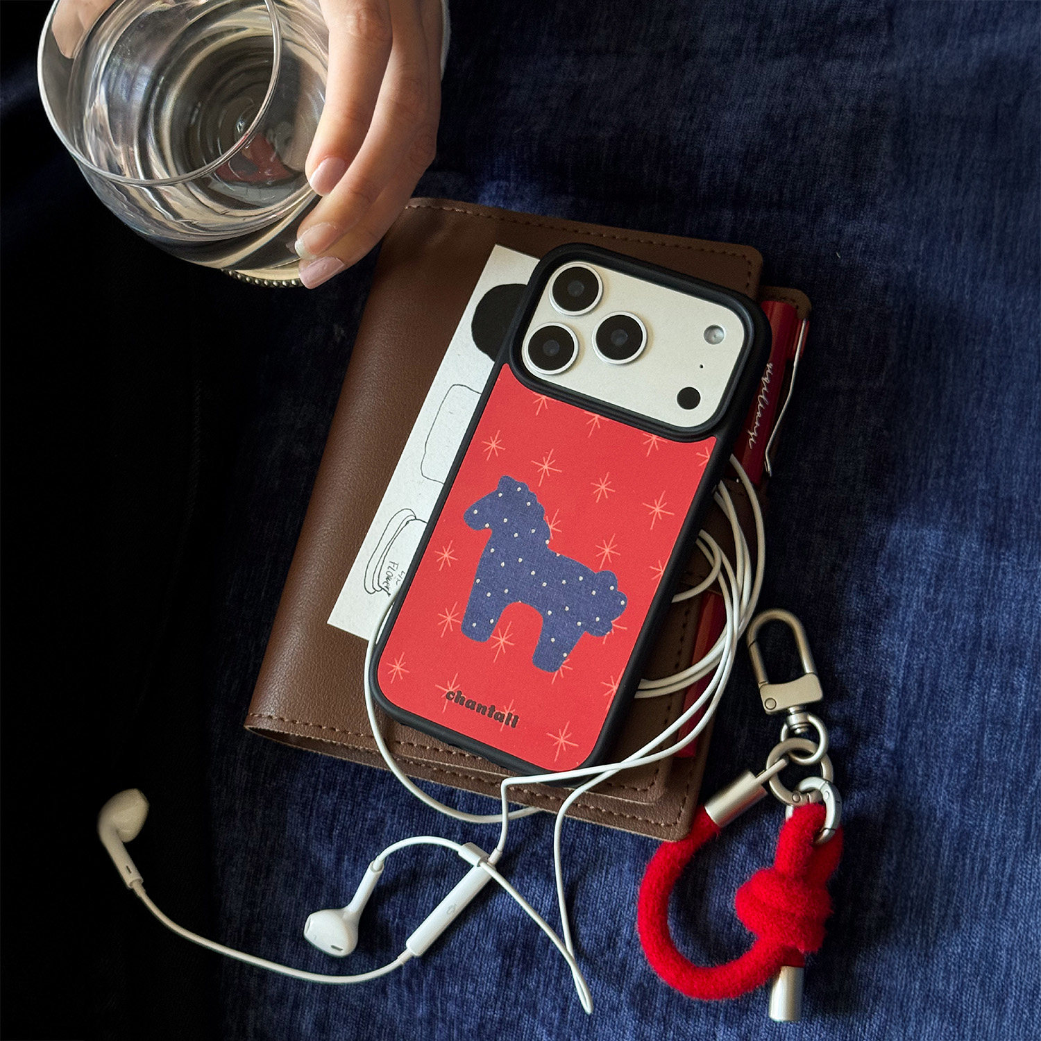 Chantall原创拼贴小马iPhone17promax保护壳 趣味复古苹果15软壳 2026防摔带手绳16pro个性时髦磁吸手机壳,3C数码配件,手机保护套/壳,淘宝优惠券,粉丝福利购,淘宝优惠卷