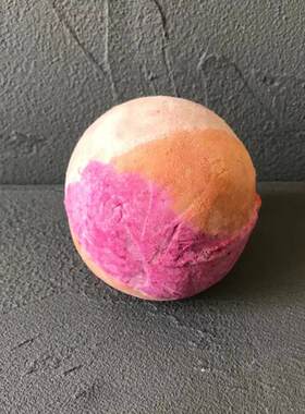 现货 英国采购 Lush 原宿风情 Harajuku 泡澡球气泡弹