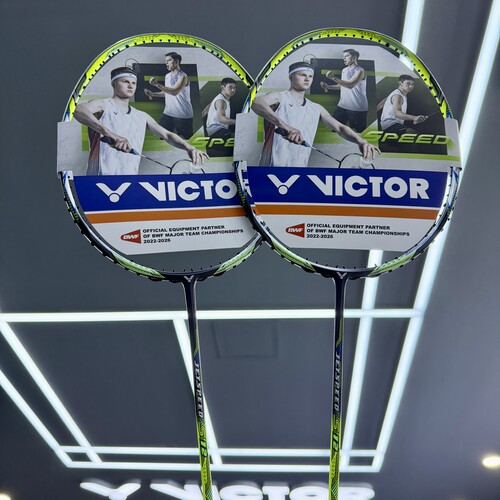VICTOR威克多羽毛球拍速度款JS12一代经典颜色碳钎维极速系列一代