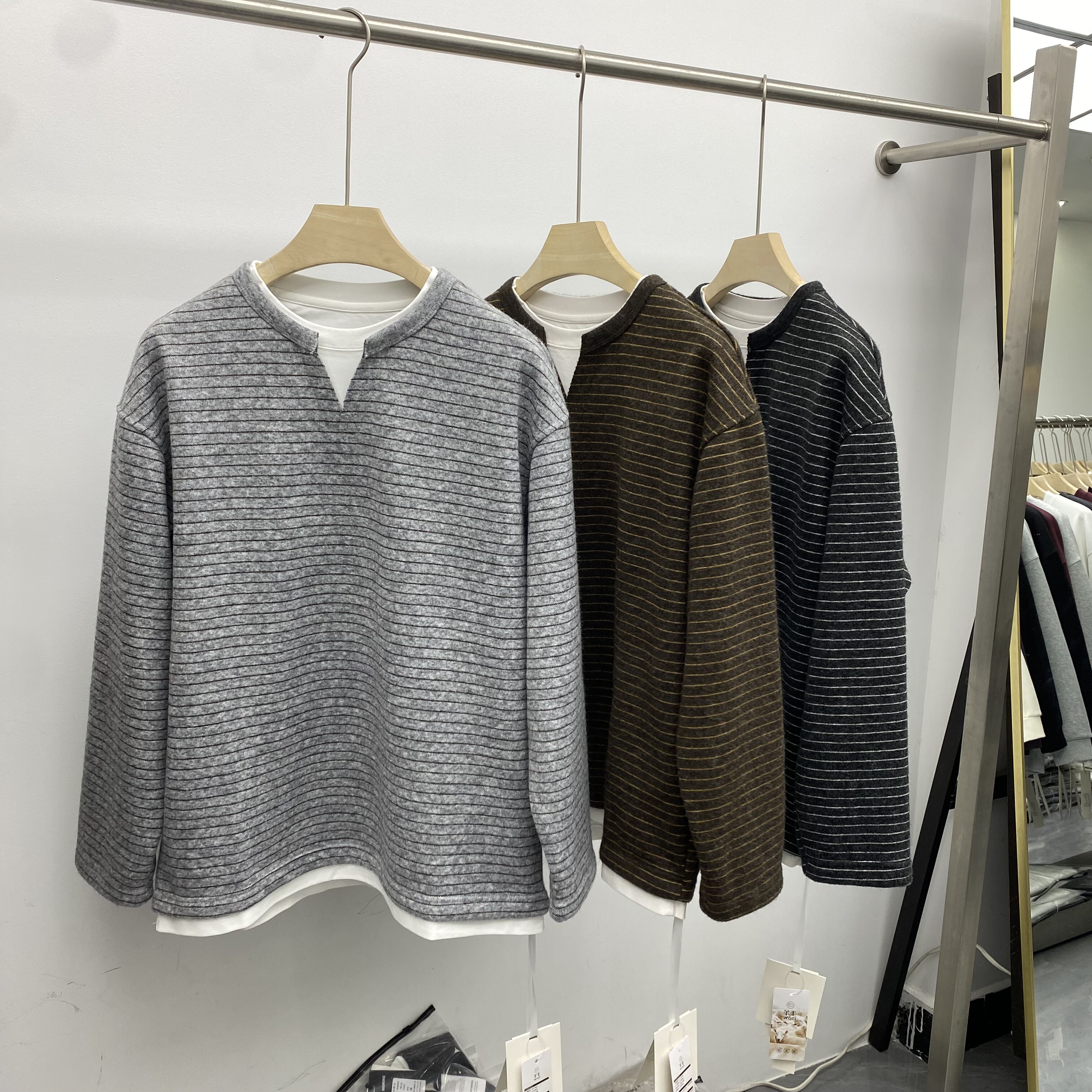 秋冬韩系假两件卫衣男士宽松休闲百搭卫衣简约条纹长袖T恤打底衫