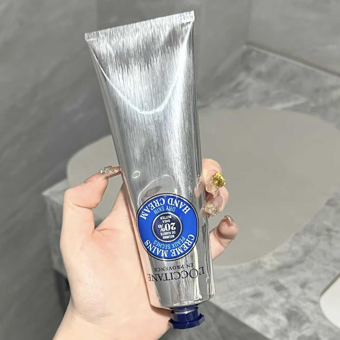 【百亿】L'occitane/欧舒丹护手霜150ml(20%乳木果含量)