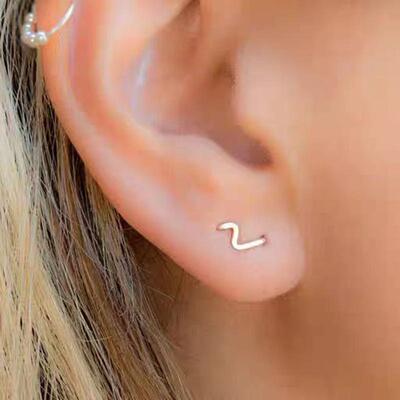 S925纯银耳钉S线条曲线