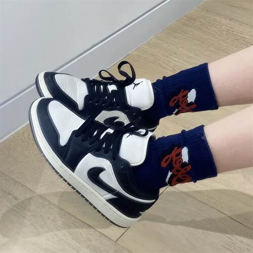 NIKE/耐克男鞋女鞋Air Jordan 1 低帮百搭运动篮球鞋 FB9893-101