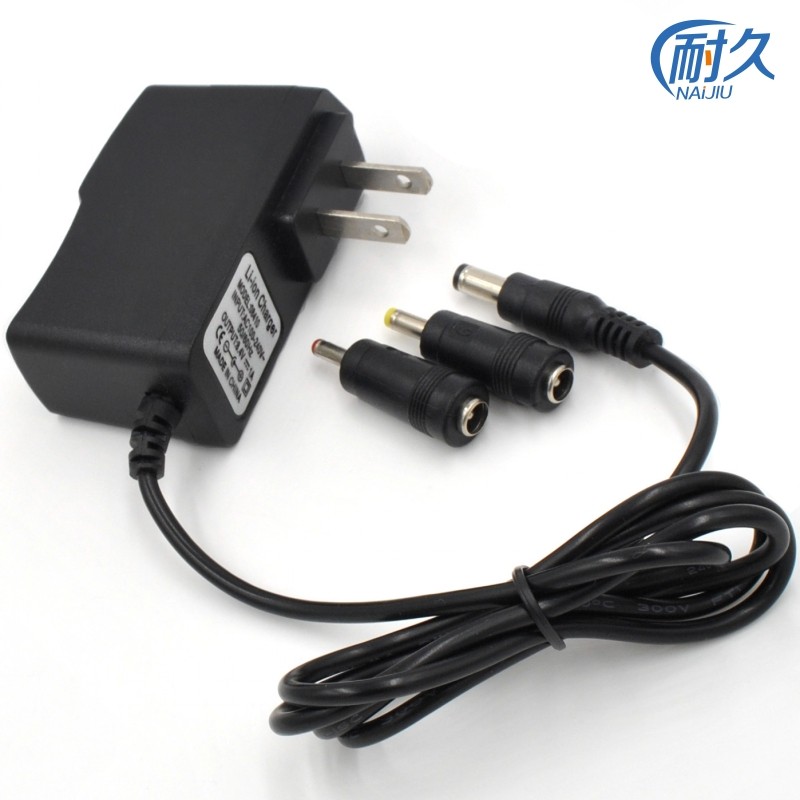 8.4V2A锂电池充电器扩音器充电线图片