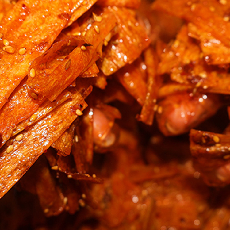 孕妇辣条纯手工新鲜自制无色素儿童小零食江西豆皮麻辣非油炸辣片