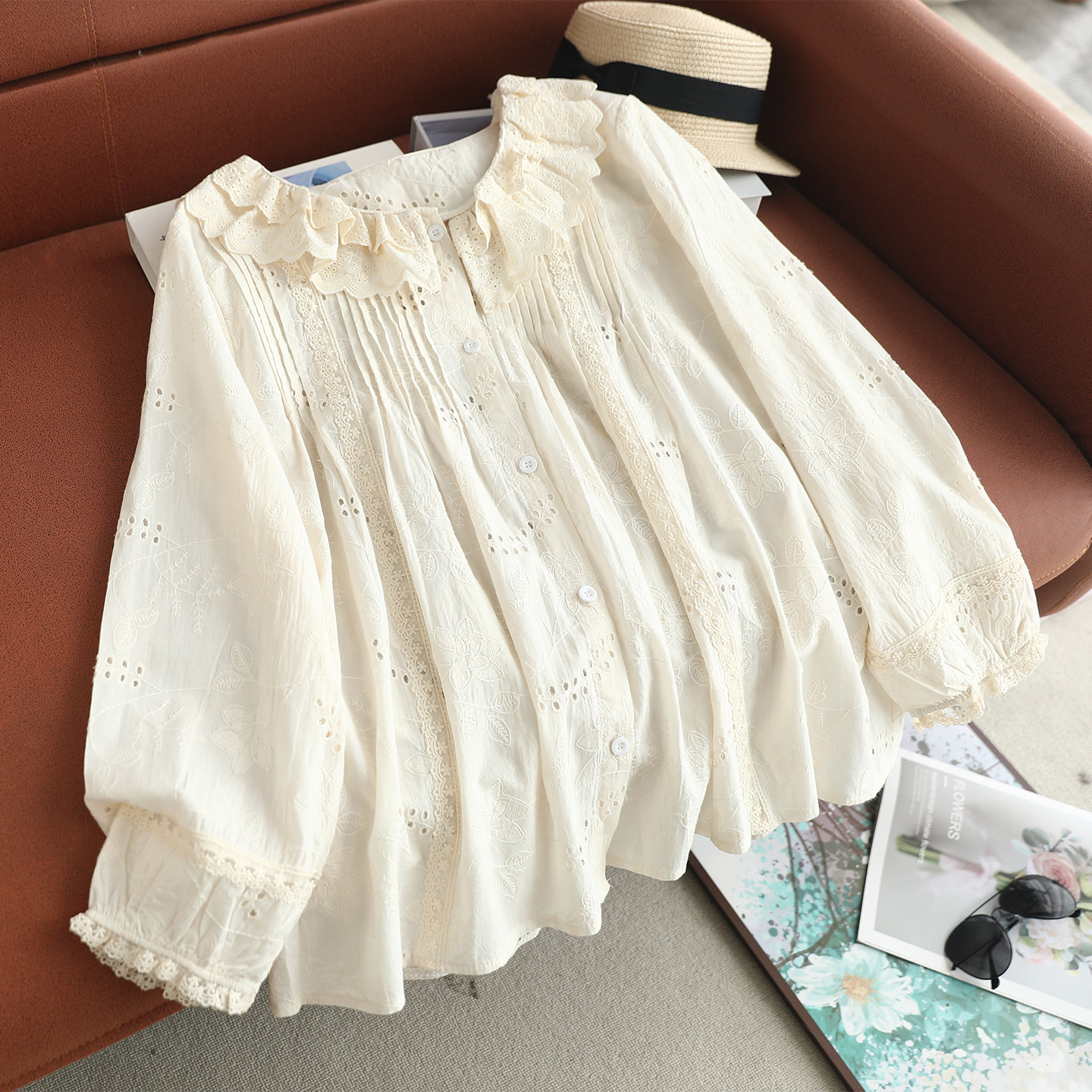 森女系荷叶花边领长袖衬衫女全幅刺绣森系减龄甜美娃娃衫上衣 潮