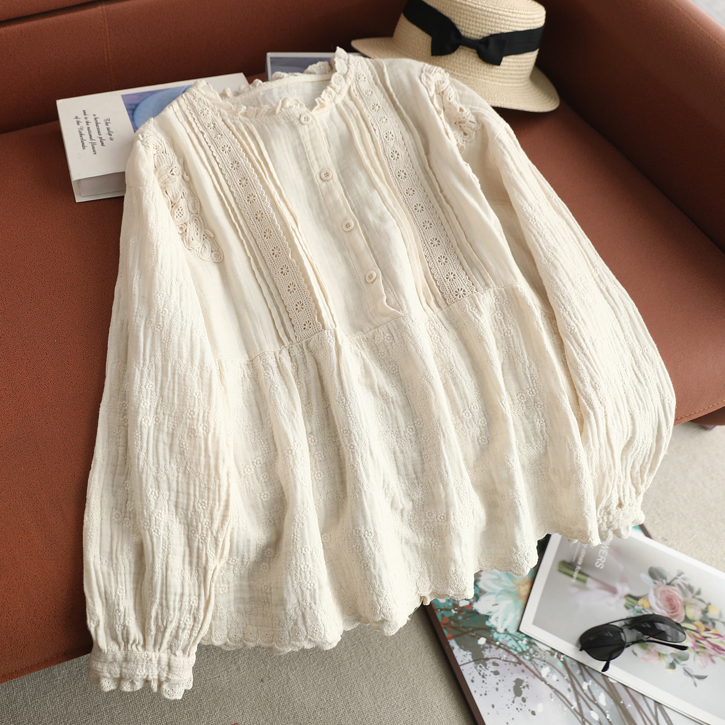 森女系花边领长袖棉纱娃娃衫