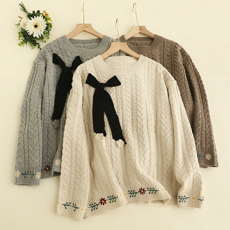 森系甜美圆领蝴蝶结麻花套头百搭减龄长袖宽松下摆刺绣毛衣针织潮