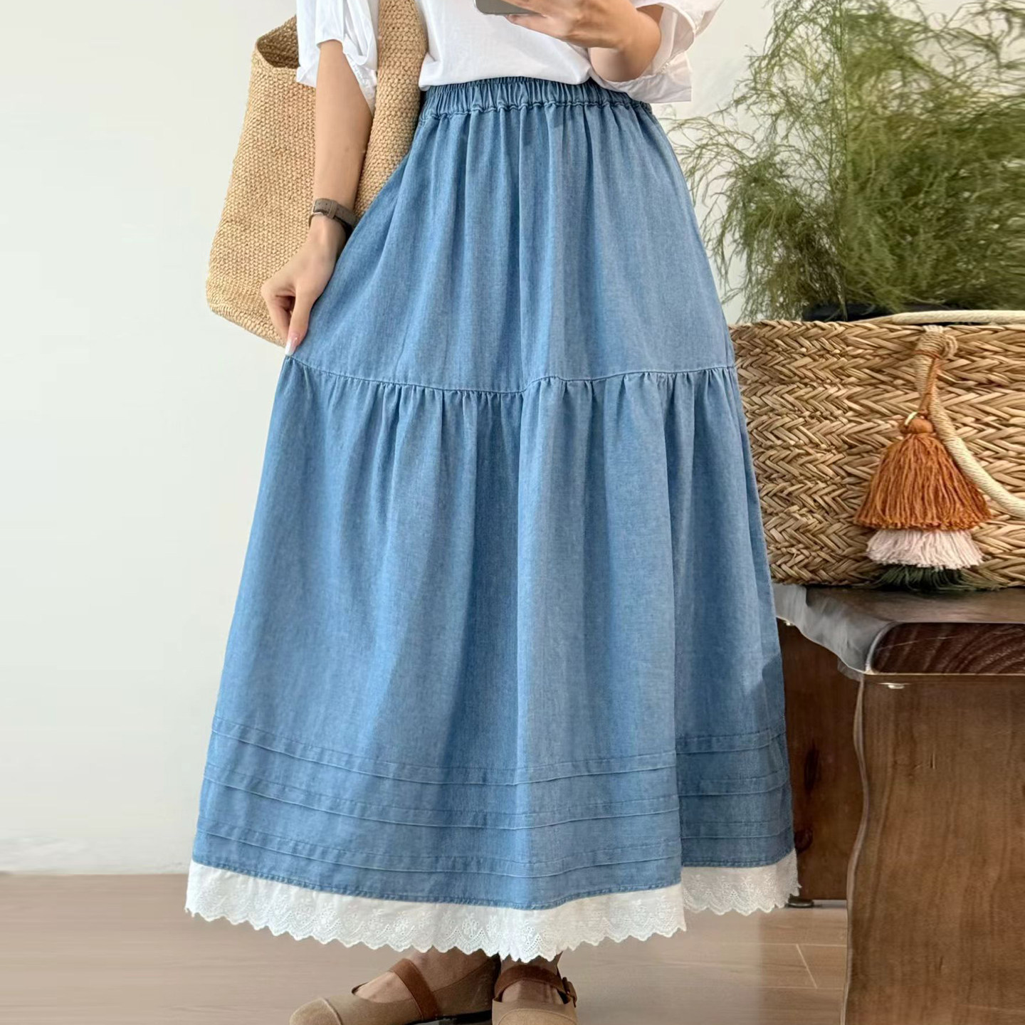 森女系牛仔花边拼接中长半身裙