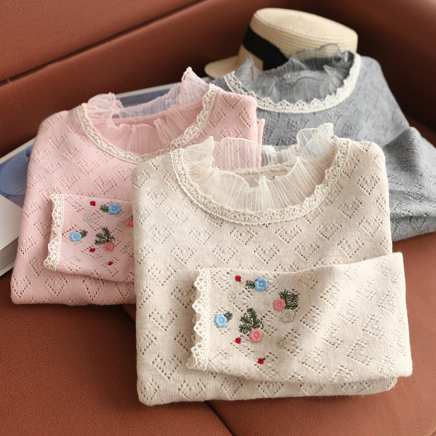 新款蕾丝花边领重工绣花套头针织衫女宽松百搭小清新柔软减龄毛衣