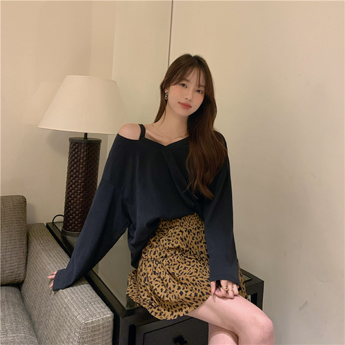 Real price hot girl careful machine exotic two-piece suit skirt 2022 early spring T-shirt leopard skirt female