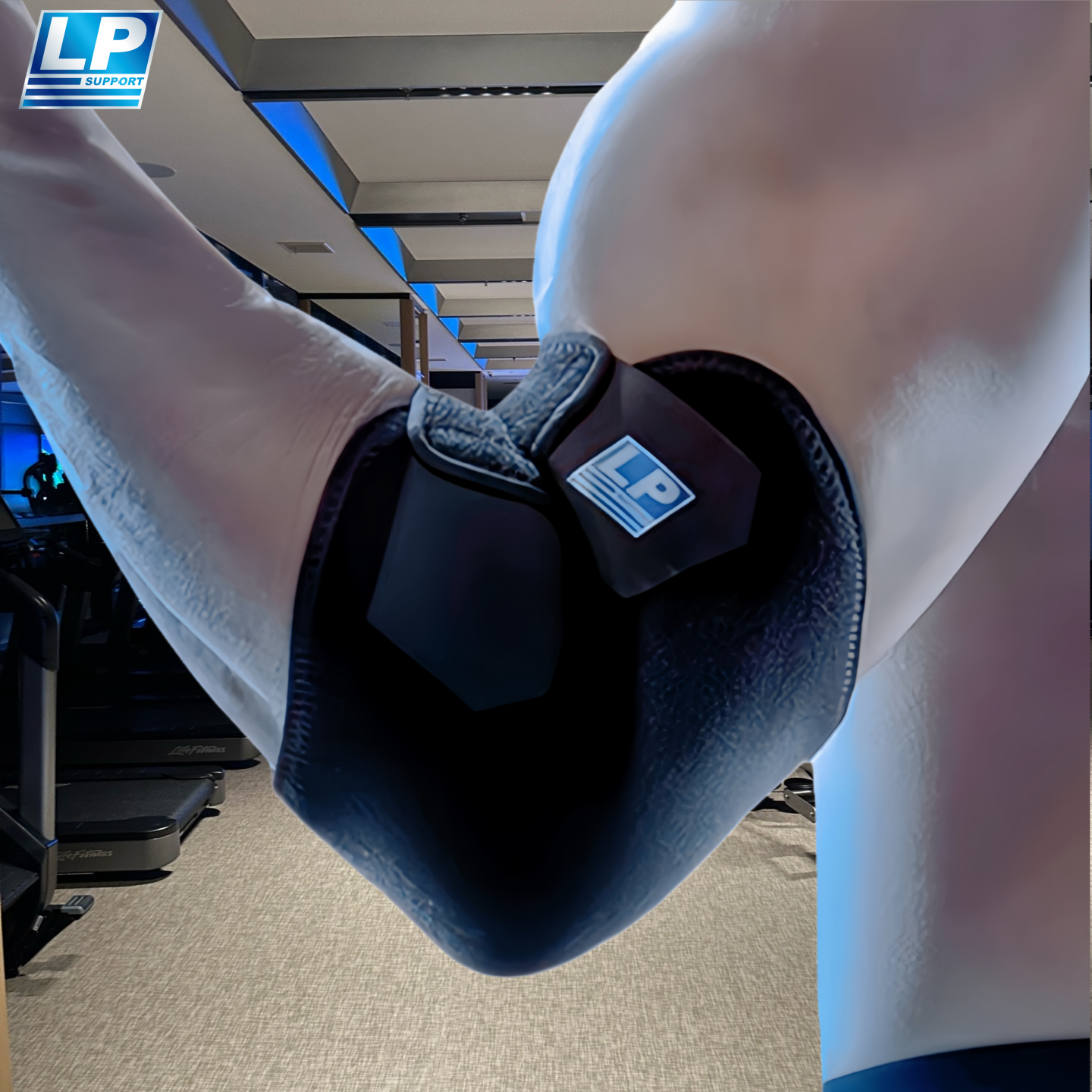 LP759护肘关节保护套女男士篮球羽毛球网球肘手臂预防损伤健身