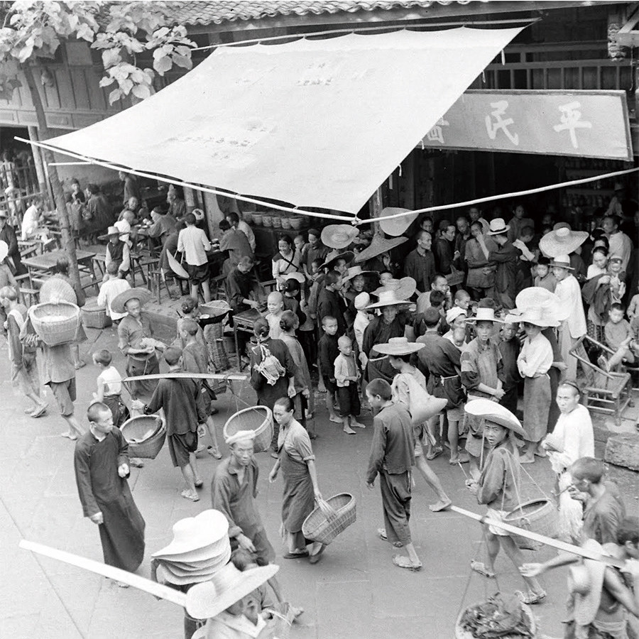 民国时期中国街道叫卖民国人物生活买卖米面肉等黑白老照片素材