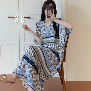 夏天大码女士棉绸宽松短袖睡裙薄款人造棉可外穿V领显瘦长连衣裙