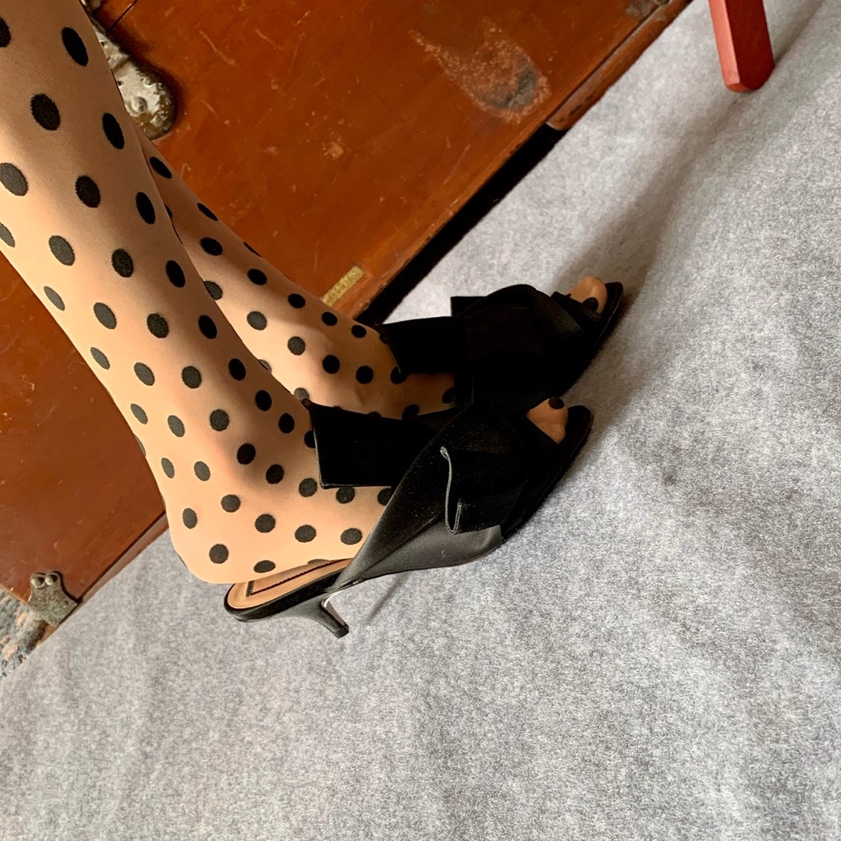 美国缎面鱼嘴小猫跟穆勒鞋新品