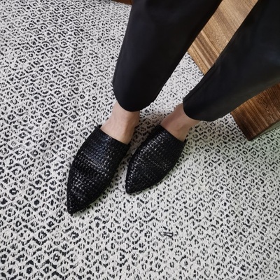 德国采购新品Marsell黑色软皮编织女中口尖头平底半拖鞋穆勒鞋