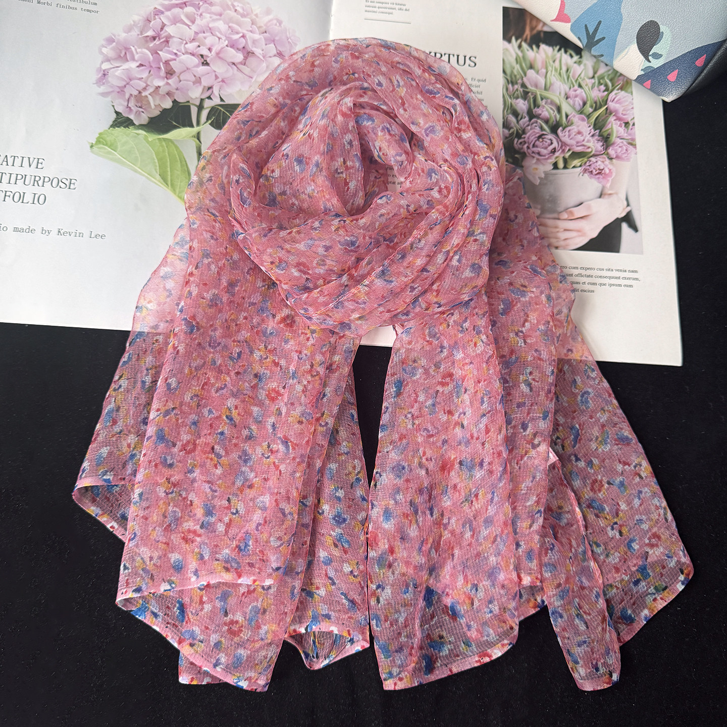 浅色碎花杭州丝绸真丝桑蚕丝护颈百搭丝巾女四季百搭长款围巾纱巾