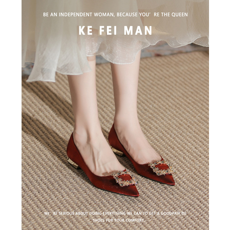 RHINESTONE RED WEDDING SHOES WOMENS SATIN FLAT BLOCK HEEL XIUHE BRIDAL SHOES LOW HEEL PREGNANT WOMEN DO NOT GET TIRED FEET