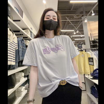 CalvinKlein女士圆领短袖T恤