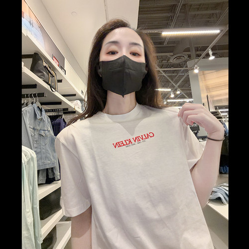 CalvinKlein女士圆领短袖T恤