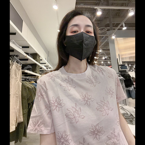 CK女士时尚休闲短袖T恤