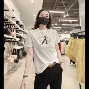 CK Calvin Klein女士夏季新款圆领纯棉舒适休闲刺绣短袖T恤CW611