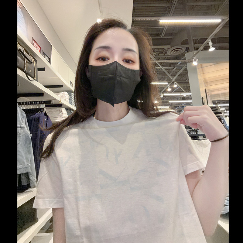 CK Calvin Klein女士新款圆领舒适柔软休闲logo纹短袖T恤CW684