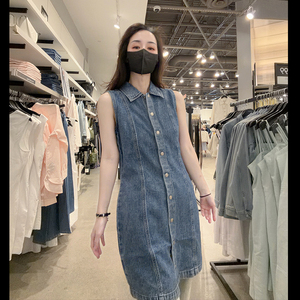 Calvin Klein CK女士新款水洗做旧时尚休闲牛仔无袖连衣裙CW724