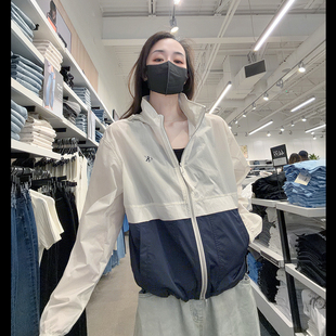 Calvin Klein CK女士新款时尚潮流透气立领拉链外套防晒服CW746