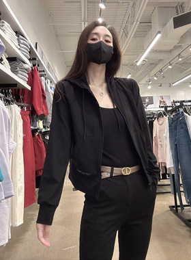 Calvin Klein CK女士新款休闲舒适抗皱连帽微弹拉链卫衣外套CW489