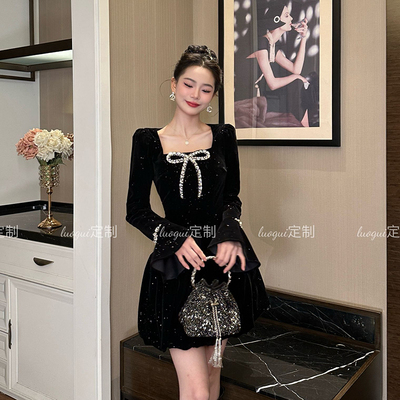 21605黑色显瘦丝绒礼服女2025秋冬新款重工蝴蝶结设计感法式